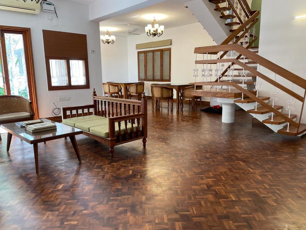 Hanu Reddy Residences - Nawab Habibullah Avenue 钦奈 外观 照片