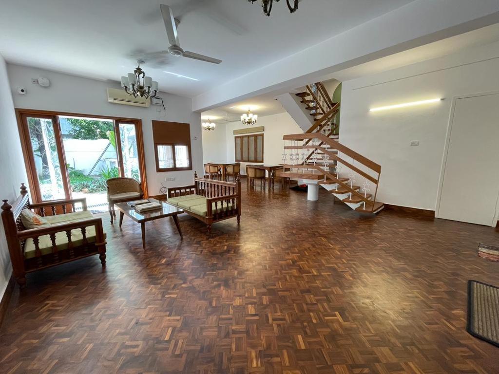 Hanu Reddy Residences - Nawab Habibullah Avenue 钦奈 外观 照片